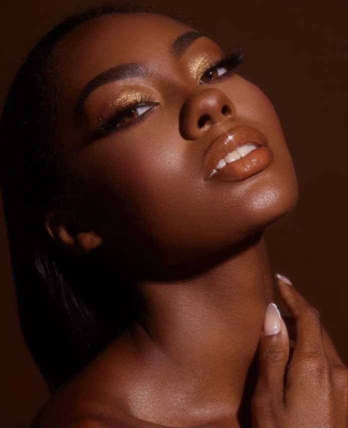 8 Attractive Thanksgiving Makeup Look Ideas to Try This Fall