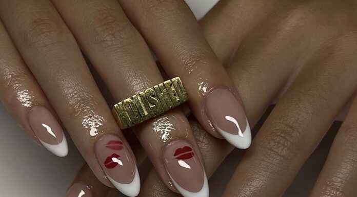 24 Pcs Valentine's Day Press on Nails Short Almond - YEFIUO Pink Nail Tips Acrylic Nail Kit Fake Nails Press ons White French Tip Glue on Nails Short Nail Art Full Cover Glossy False Nails for Women