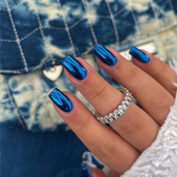 KQueenest Royal Blue Chrome Press on Nails Short Medium Square Metallic Fake Nails Glitter Glue on Nails Short Medium Mirror False Acrylic Nails Press Ons Natural Stick on Nails for Women 24 Pcs