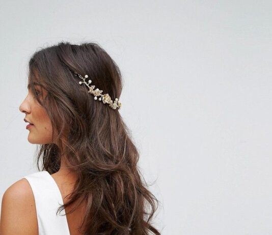 LoveRocks London Flower Cluster Hair Drape