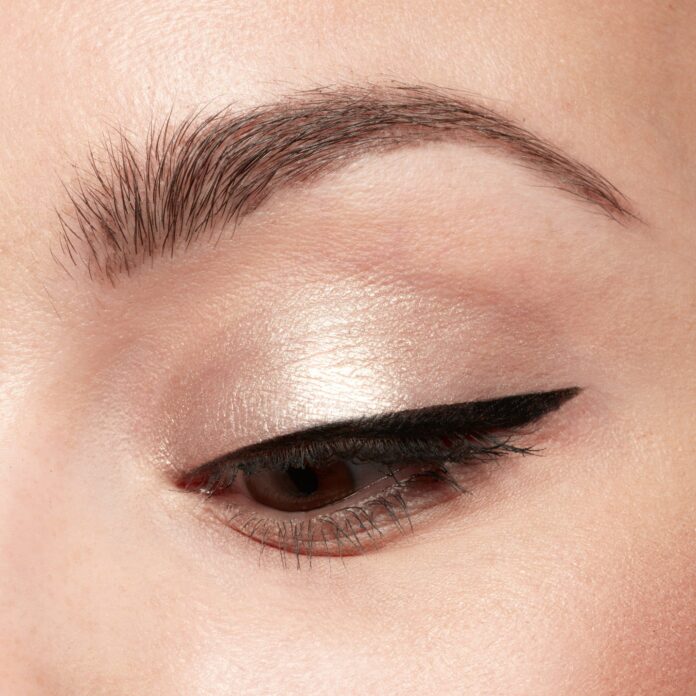 Shimmer & Glow Liquid Eye Shadow - Starlight